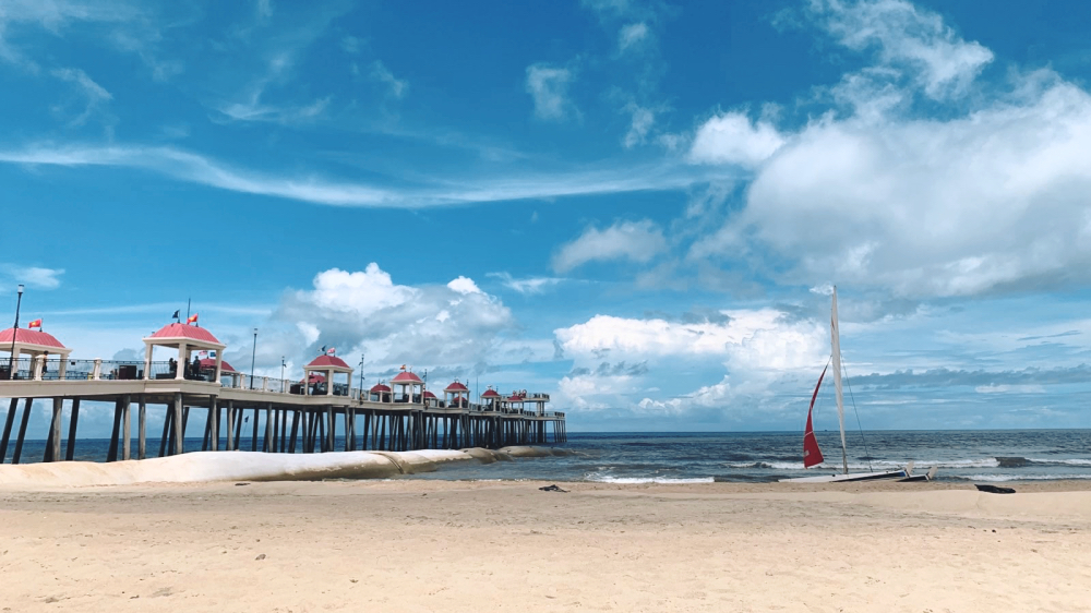 Cầu ngắm biển Hamptons Pier ở Hồ Tràm 